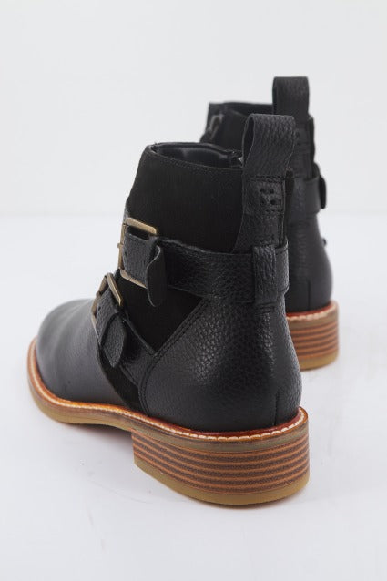 CLARKS  COLOGNE BUCKLE en color NEGRO  (3)