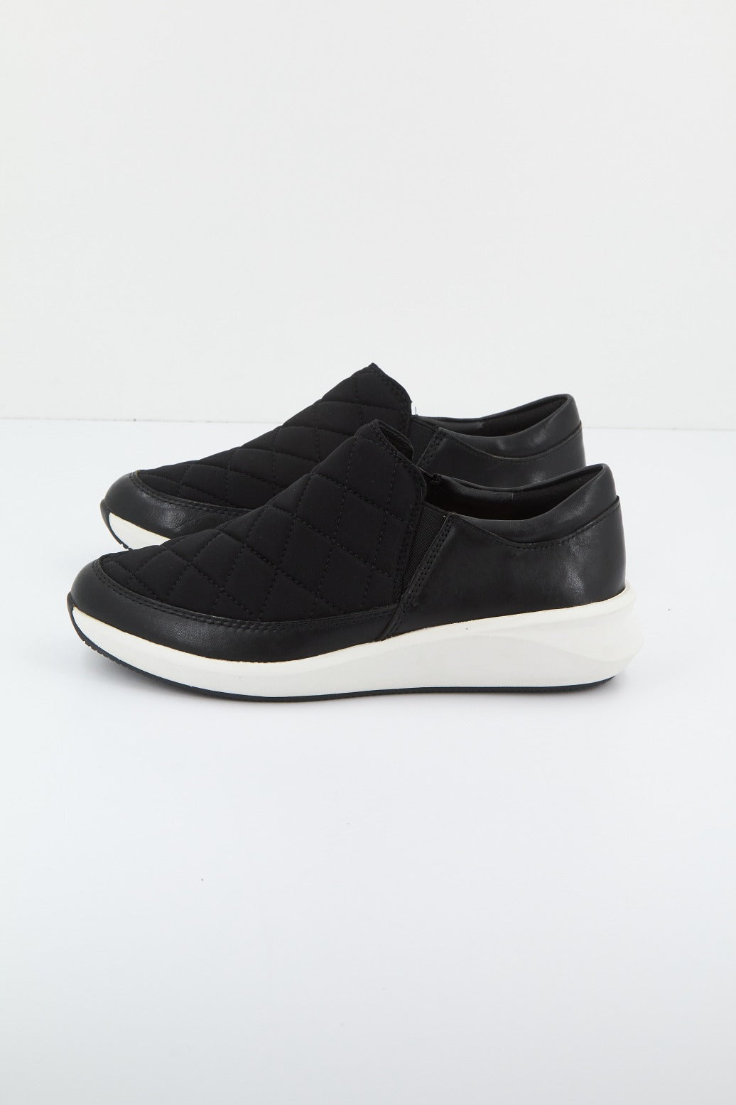 CLARKS UN RIO SPARK en color NEGRO  (2)