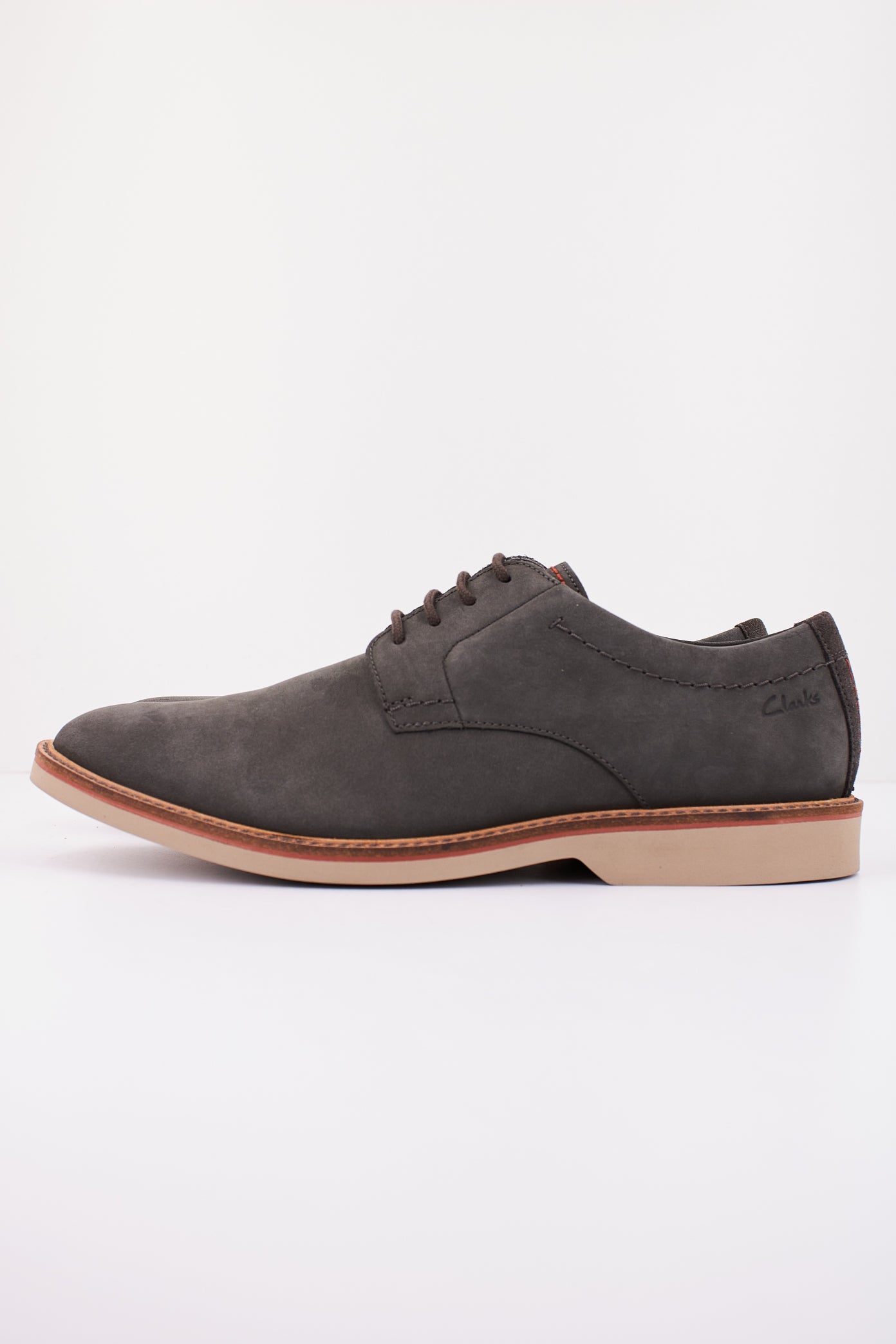 CLARKS ATTICUS LTLACE en color GRIS  (1)