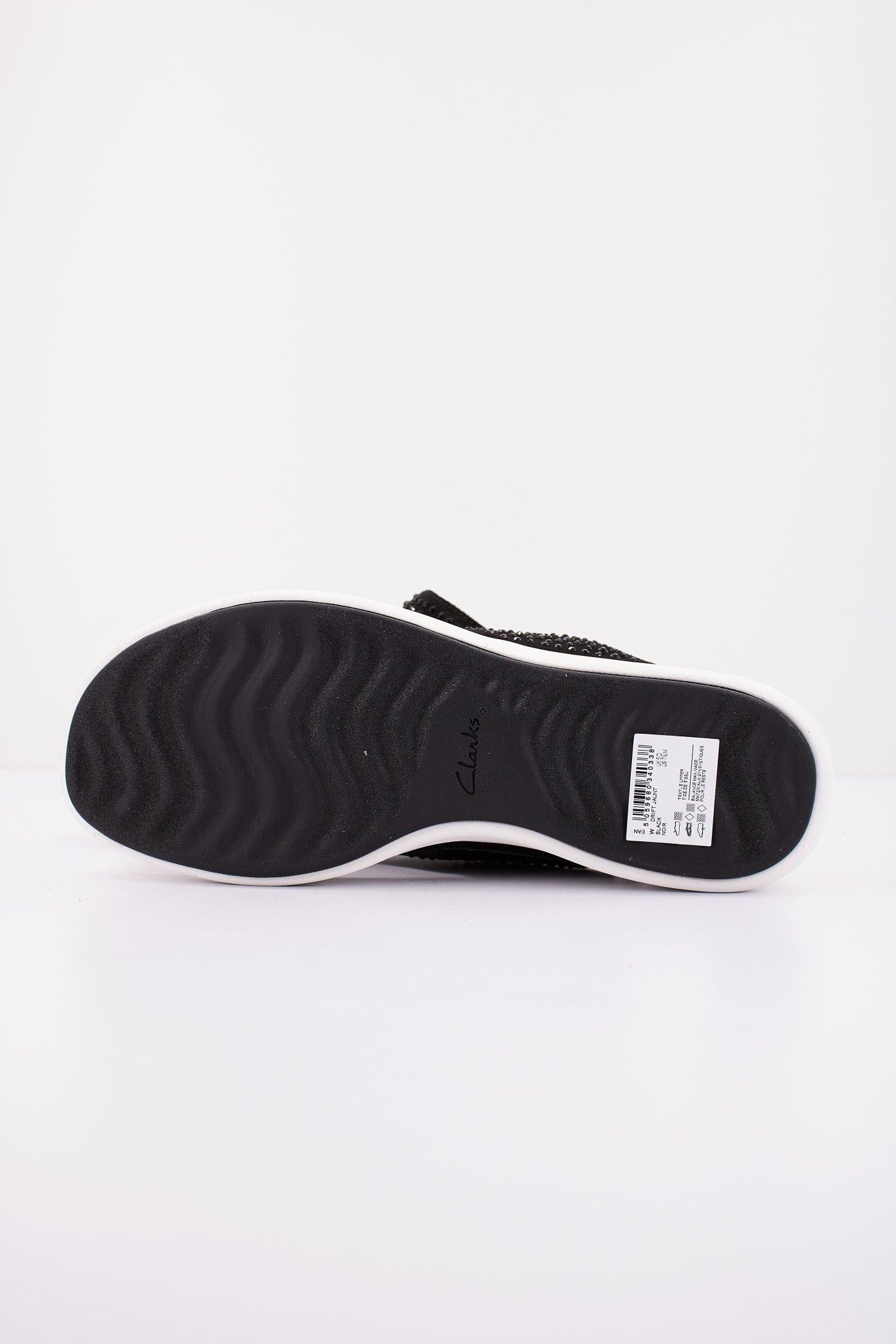 CLARKS DRIFT JAUNT en color NEGRO  (4)