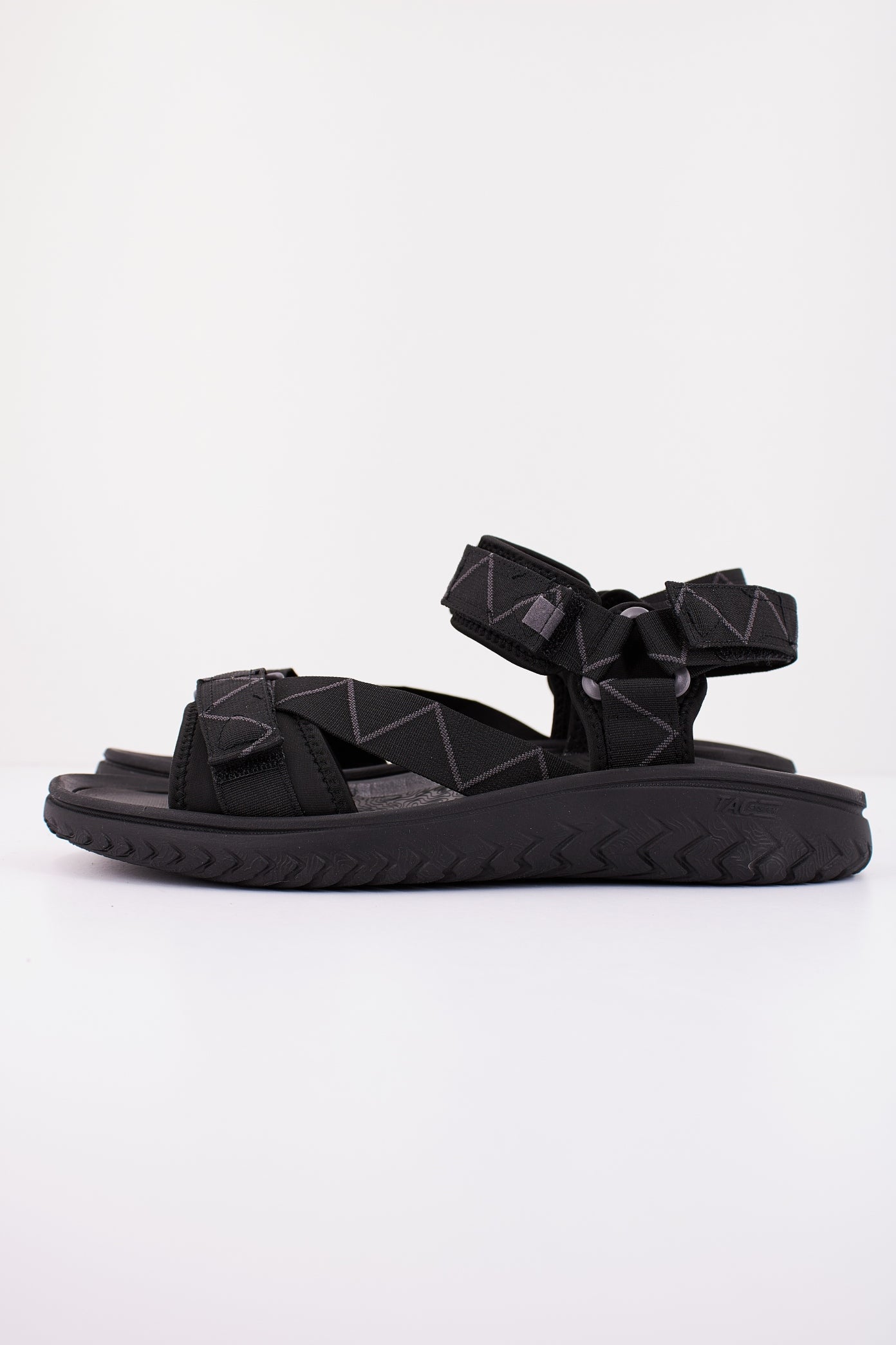 CLARKS WESLEY TRAIL en color NEGRO  (1)