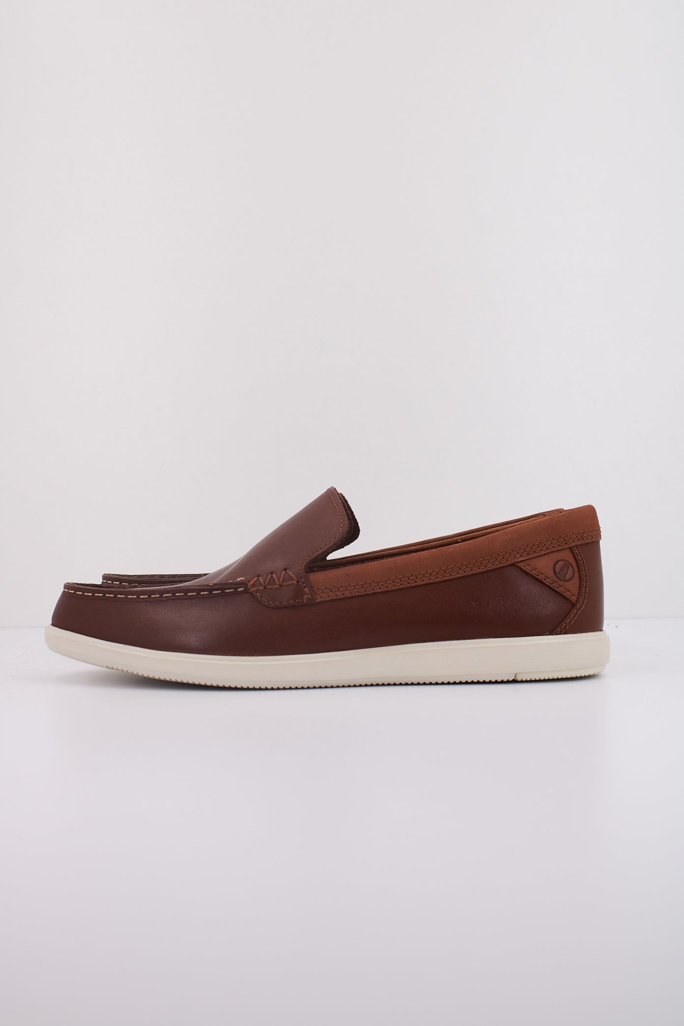 CLARKS BRATTON LOAFER en color MARRON  (1)