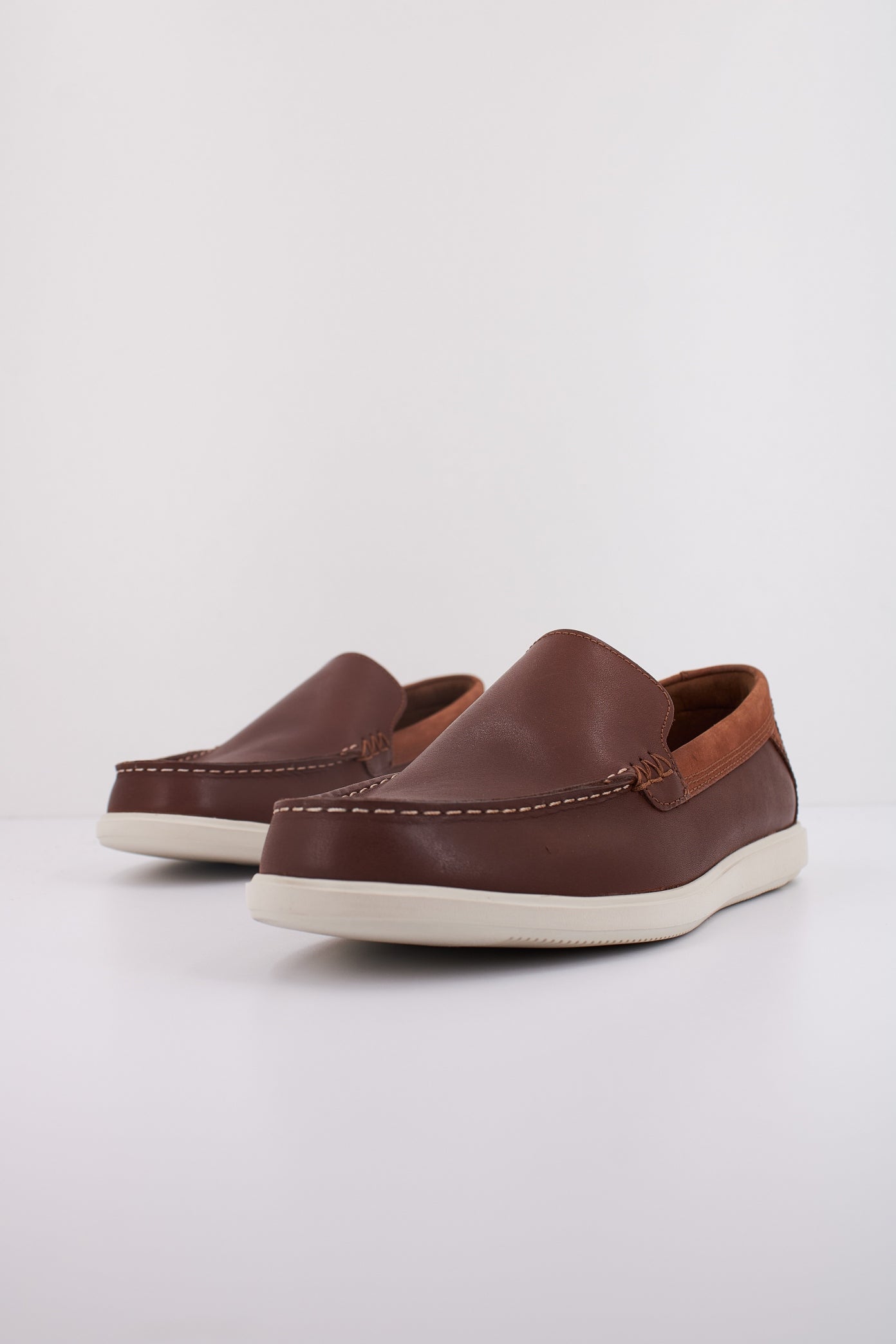 CLARKS BRATTON LOAFER en color MARRON  (2)