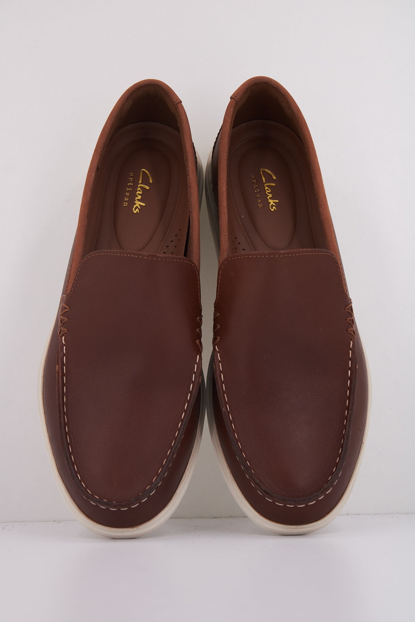 CLARKS BRATTON LOAFER en color MARRON  (3)