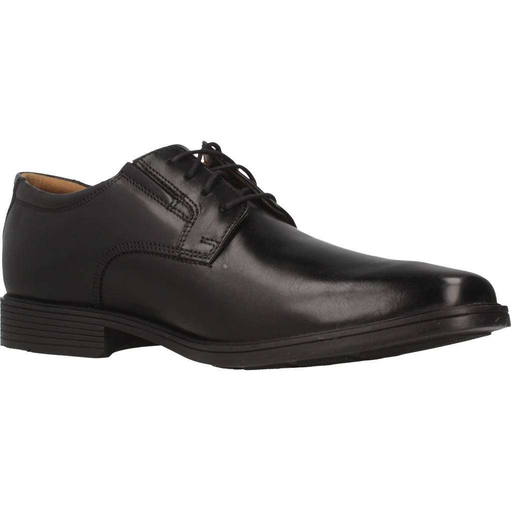 CLARKS TILDEN PLAIN en color NEGRO  (5)