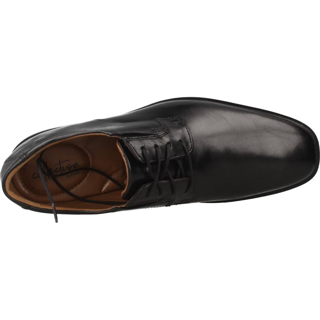 CLARKS TILDEN PLAIN en color NEGRO  (8)