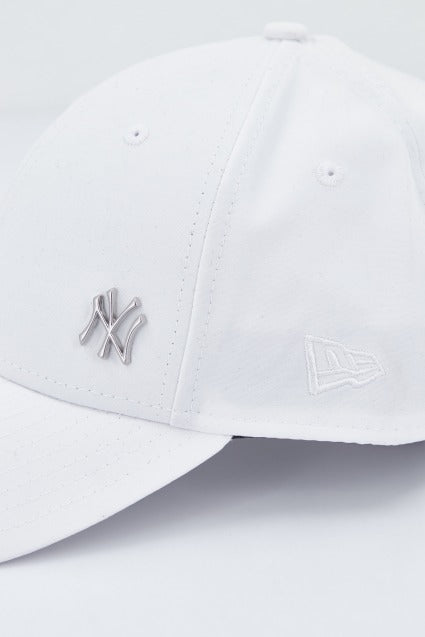 NEW ERA MLB FLAWLESS LOGO BASIC  en color BLANCO  (4)