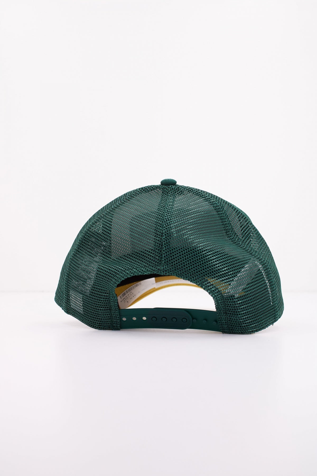 NEW ERA PATCH TRUCKER en color VERDE  (3)