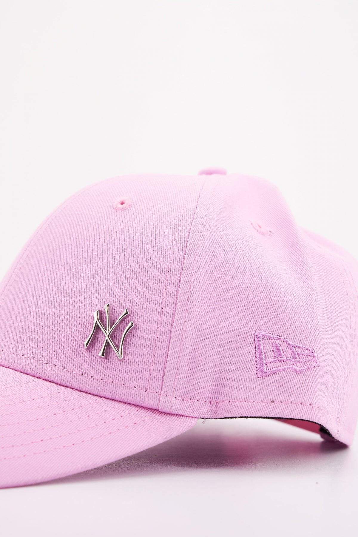 NEW ERA FLAWLESS FORTY en color ROSA  (4)