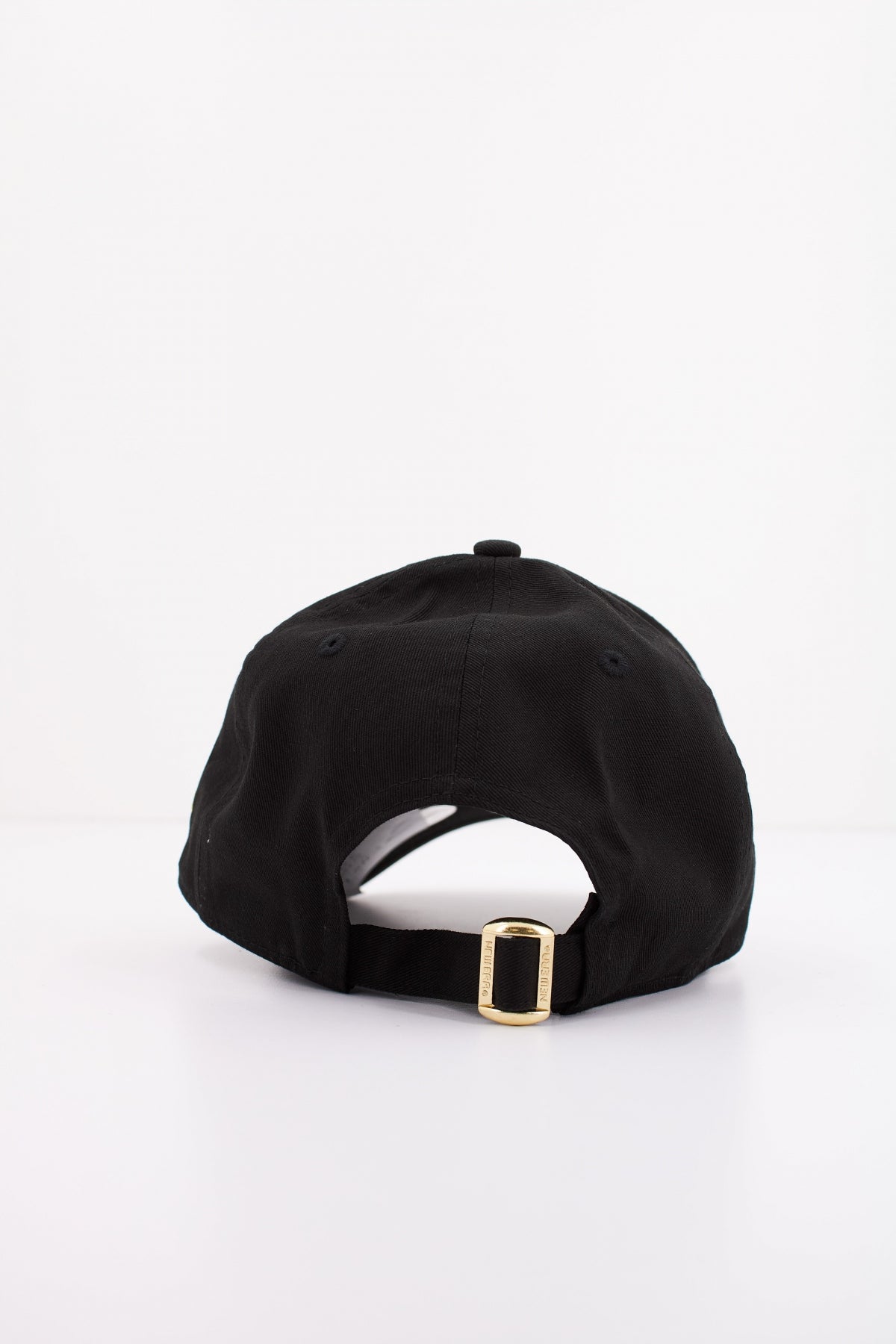 NEW ERA METALLIC OUTLINE FORTY en color NEGRO  (3)