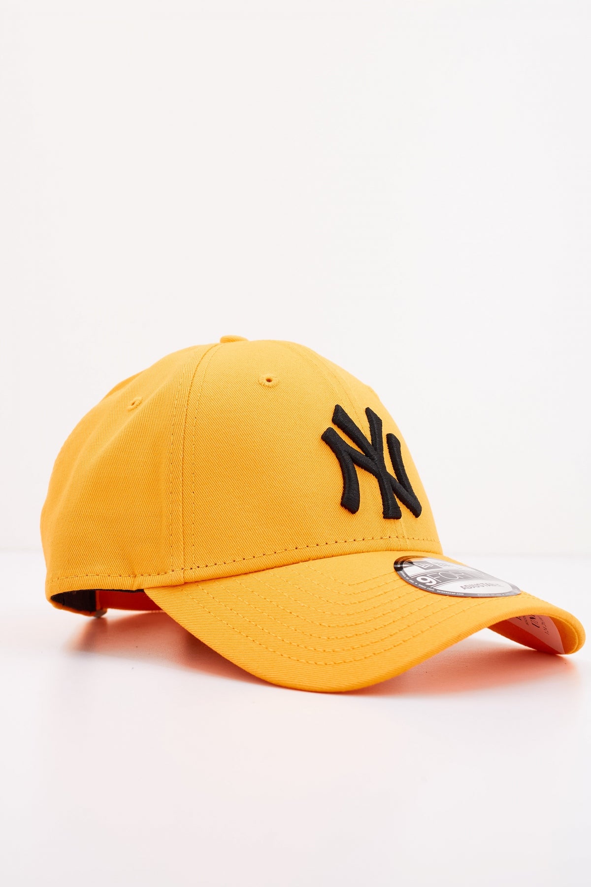 NEW ERA LEAGUE ESSENTIAL FORTY en color NARANJA  (2)