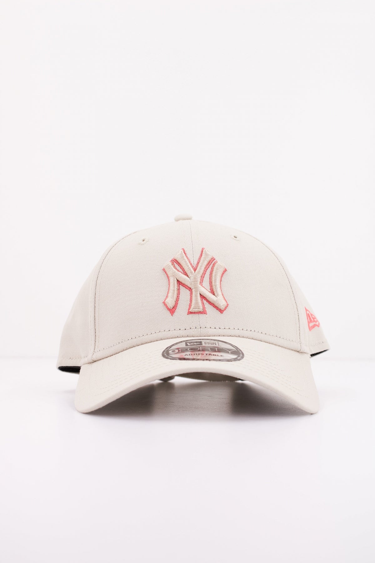 NEW ERA TEAM OUTLINE FORTY en color BEIS  (1)