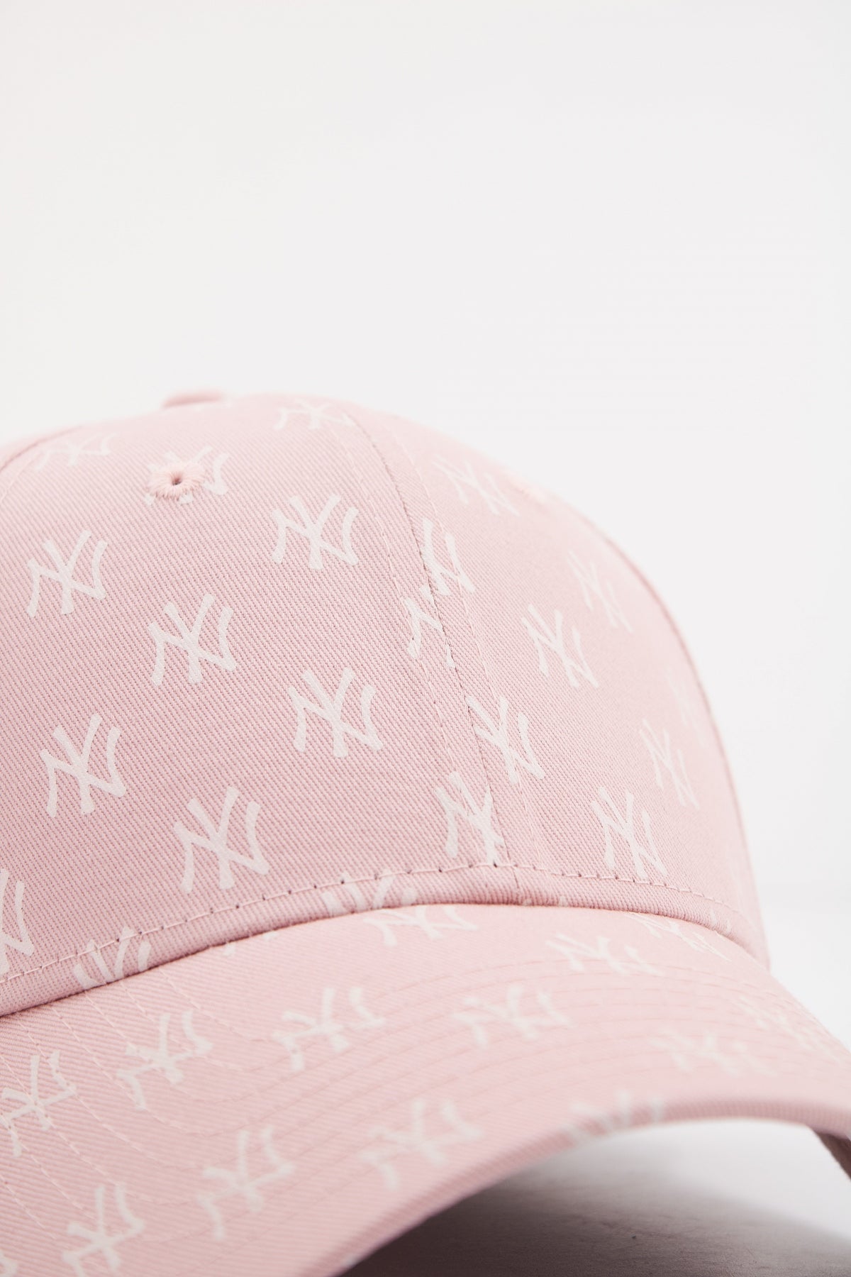 NEW ERA  FEMALE MONOGRAM FORTY en color ROSA  (4)