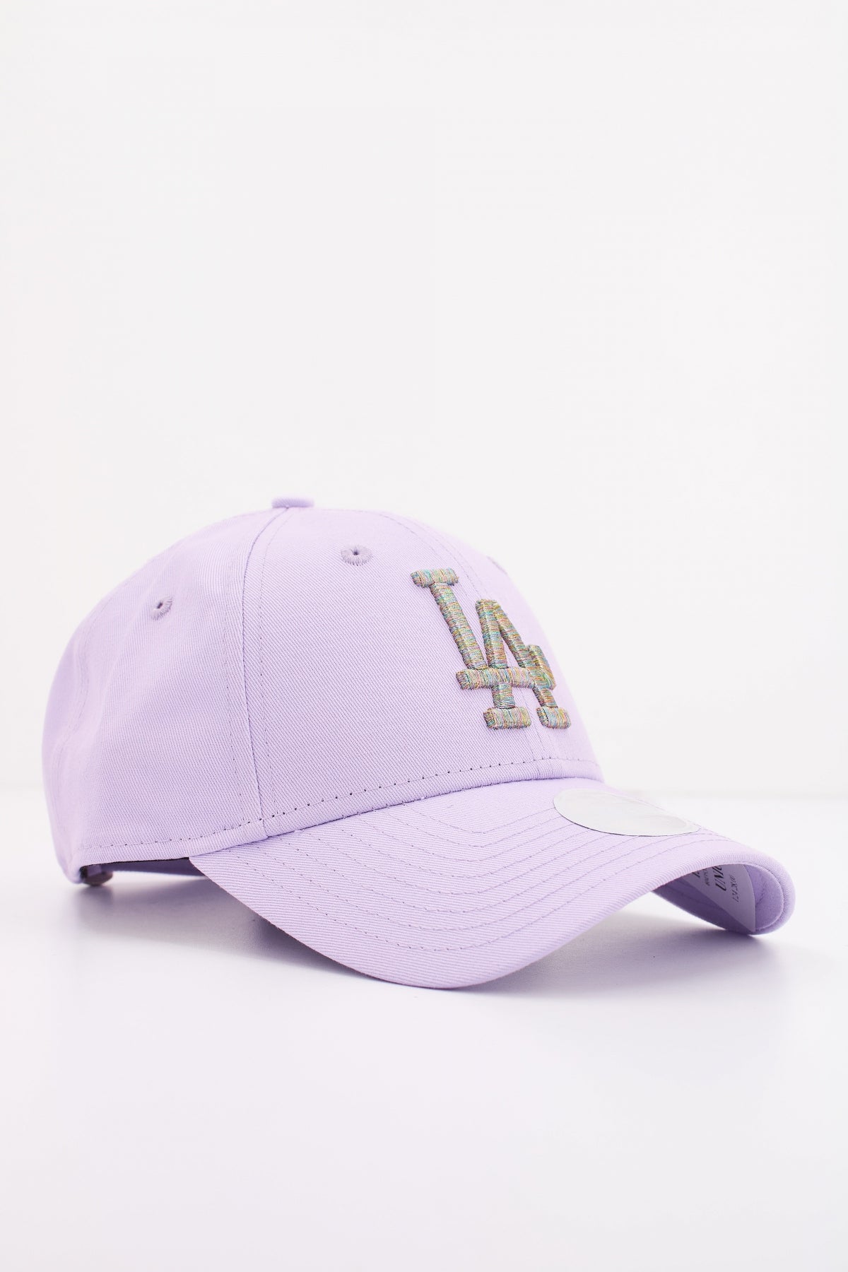 NEW ERA FEMALE METALLIC LOGO FO en color VIOLETA  (2)