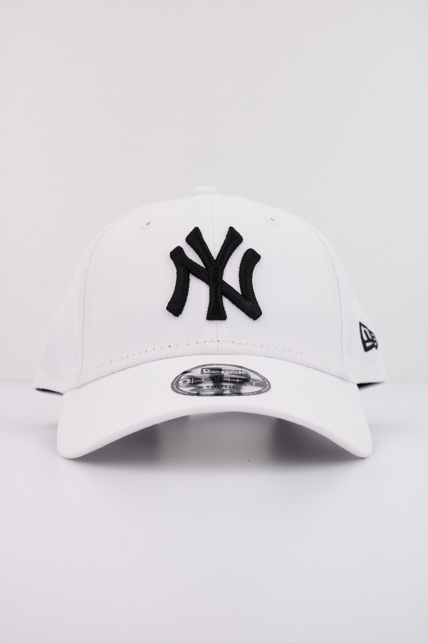 NEW ERA LEAGUE ESSENTI YOUTH en color BLANCO  (1)