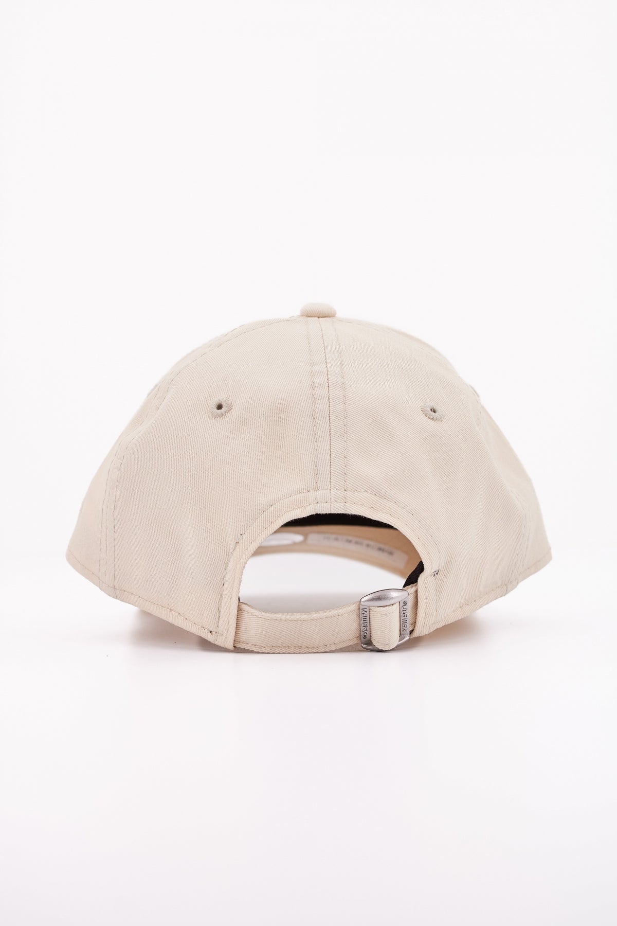 NEW ERA  WMNS TONAL FORTY en color BEIS  (3)