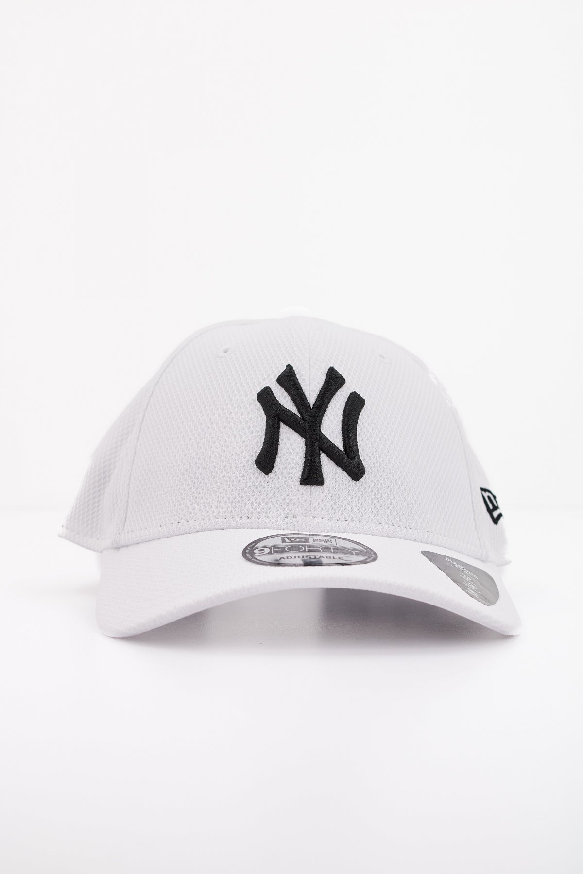 NEW ERA  DIAMND ERA ESS en color BLANCO  (1)