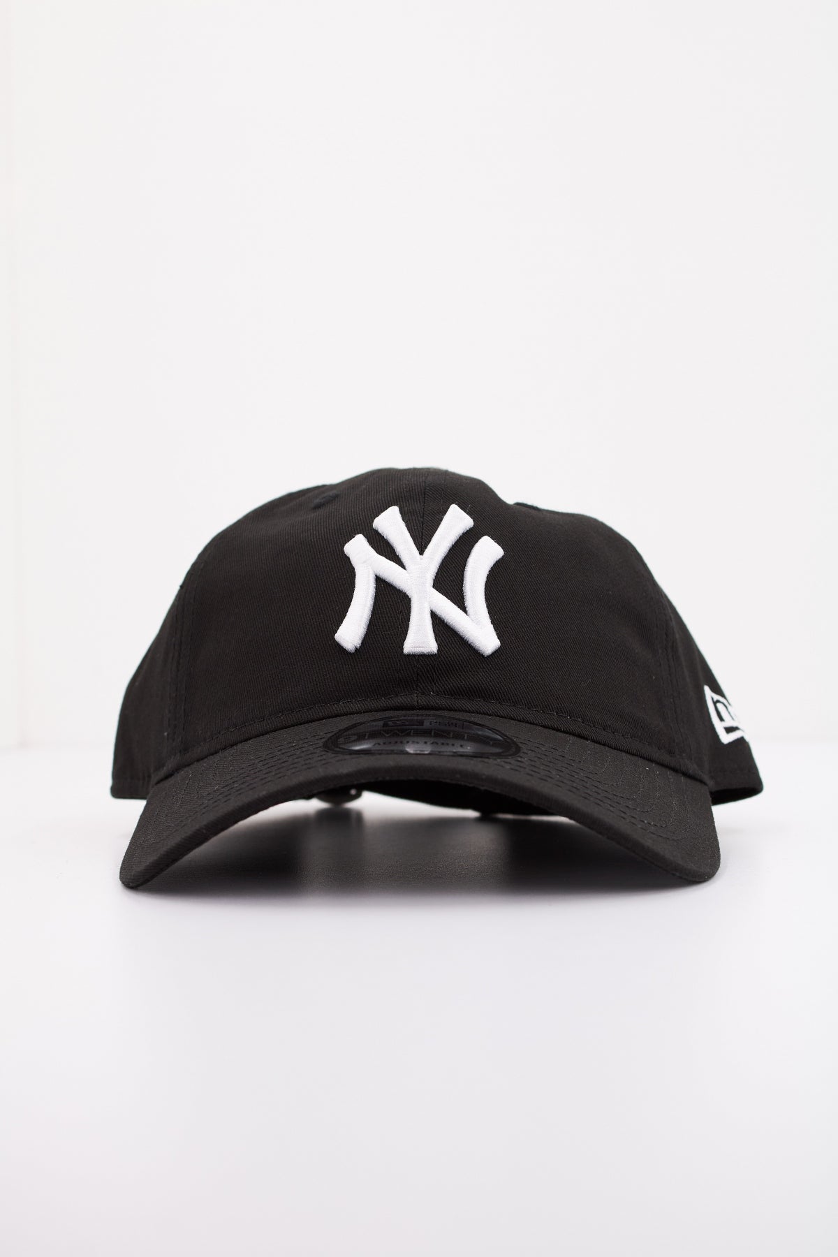 NEW ERA  LEAGUE ESS TWENTY en color NEGRO  (1)