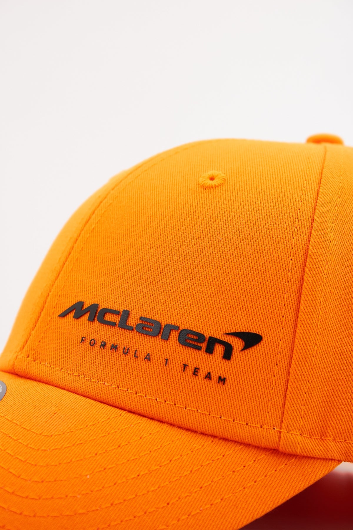 NEW ERA MCLAREN FLAWLESS FORTY en color NARANJA  (4)