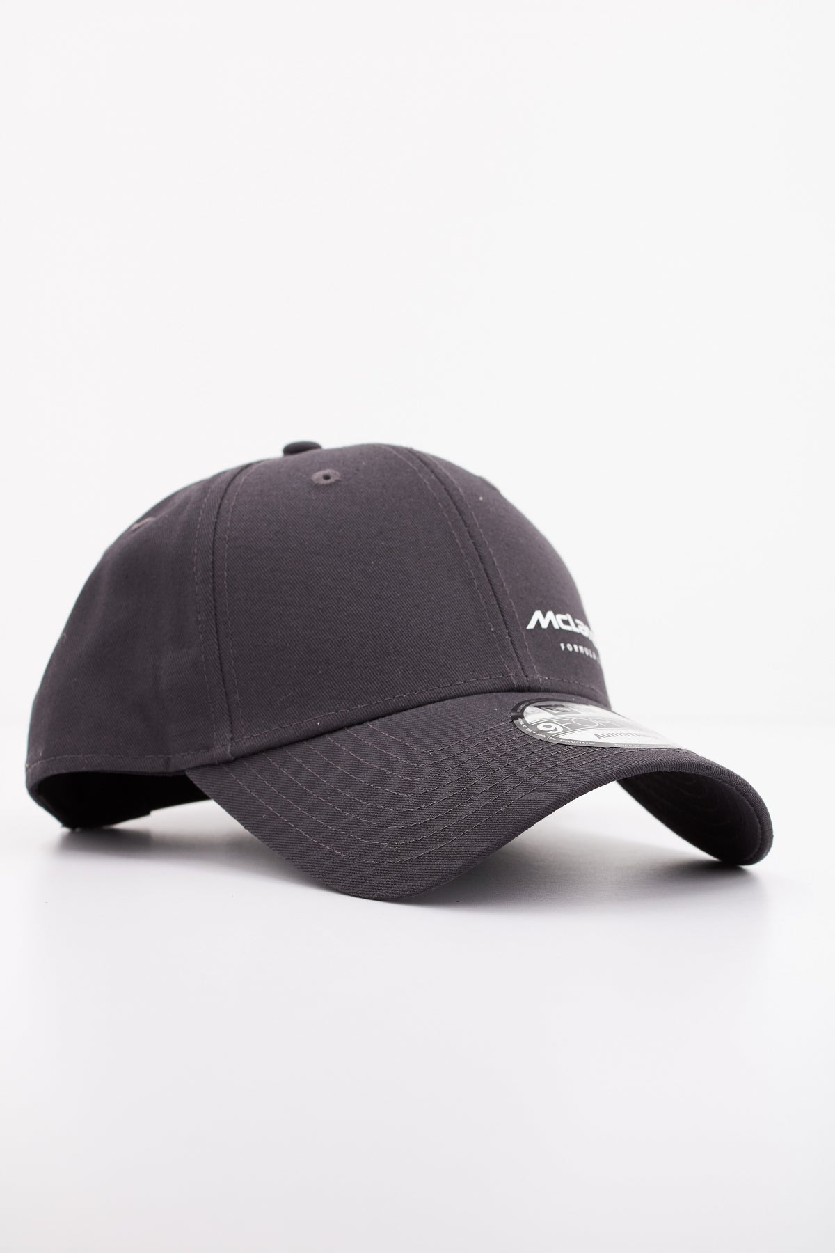 NEW ERA MCLAREN FLAWLESS FORTY en color GRIS  (2)