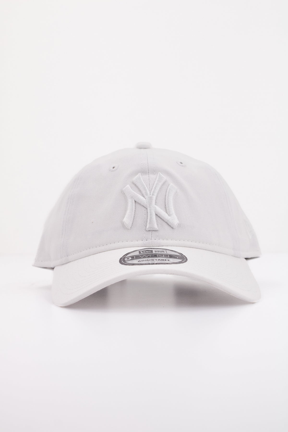 NEW ERA NOS LEAGUE ESS en color BLANCO  (1)