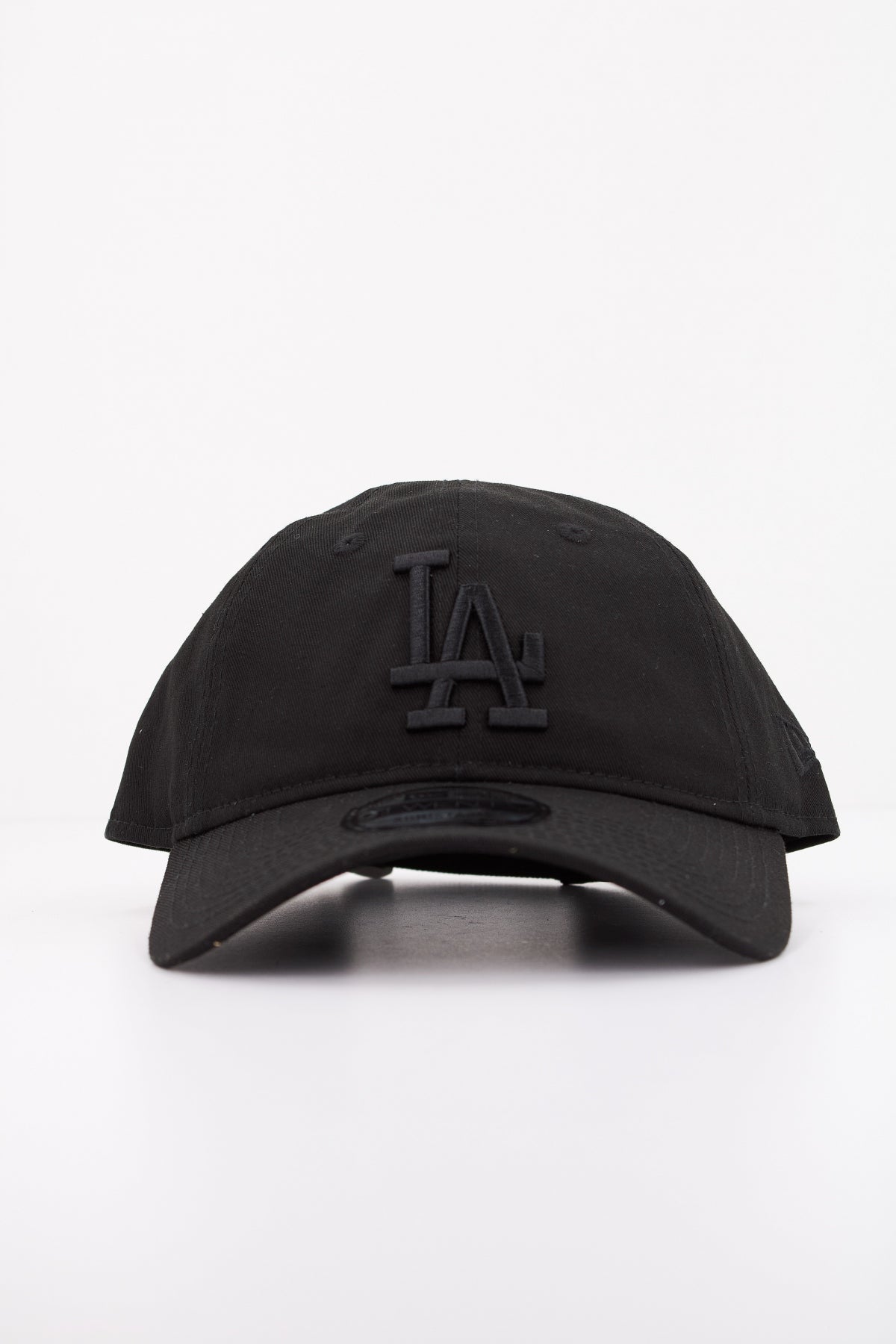 NEW ERA  NOS LEAGUE ESS en color NEGRO  (1)