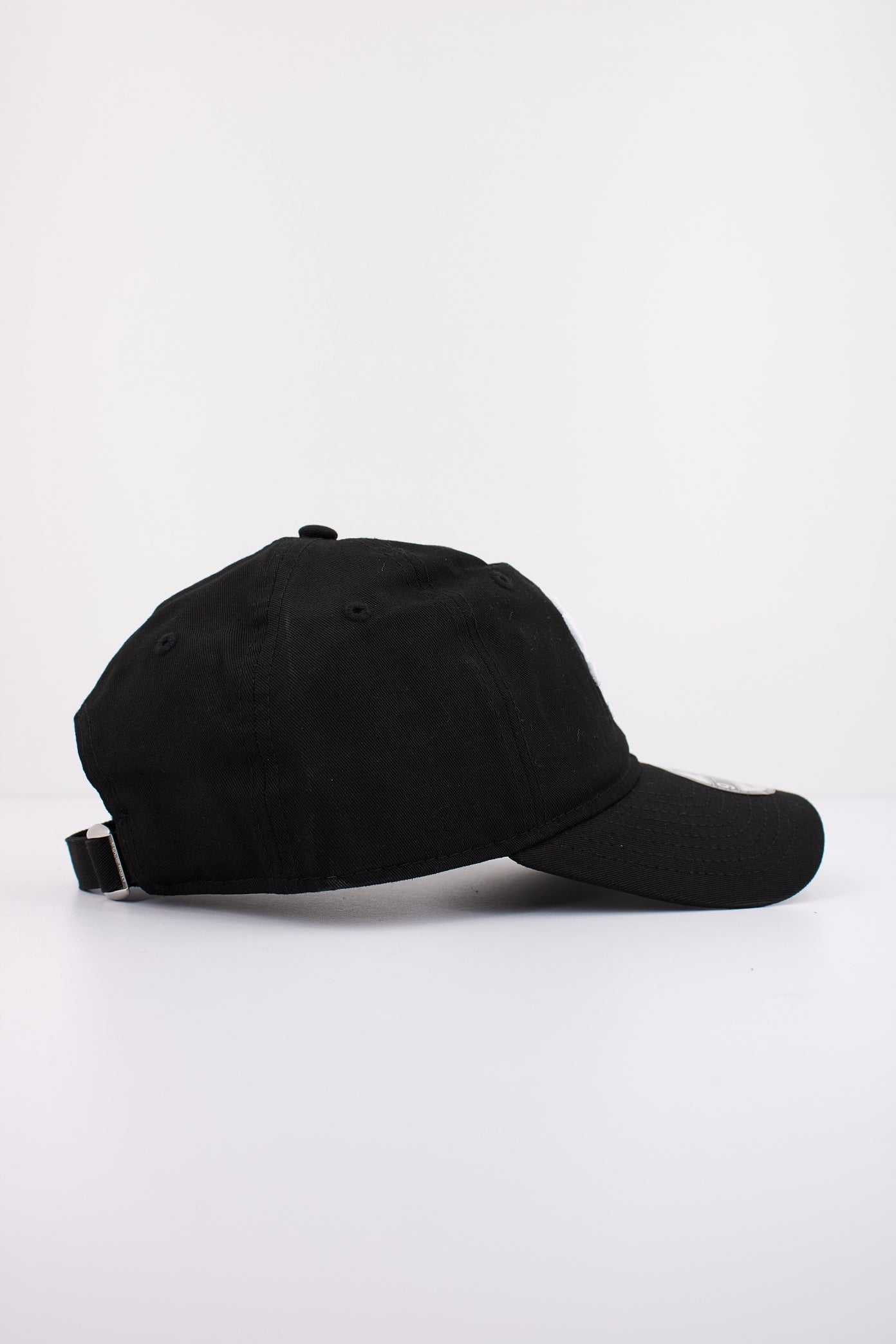 NEW ERA LEAGUE ESSENTIAL T OSFM en color NEGRO  (2)