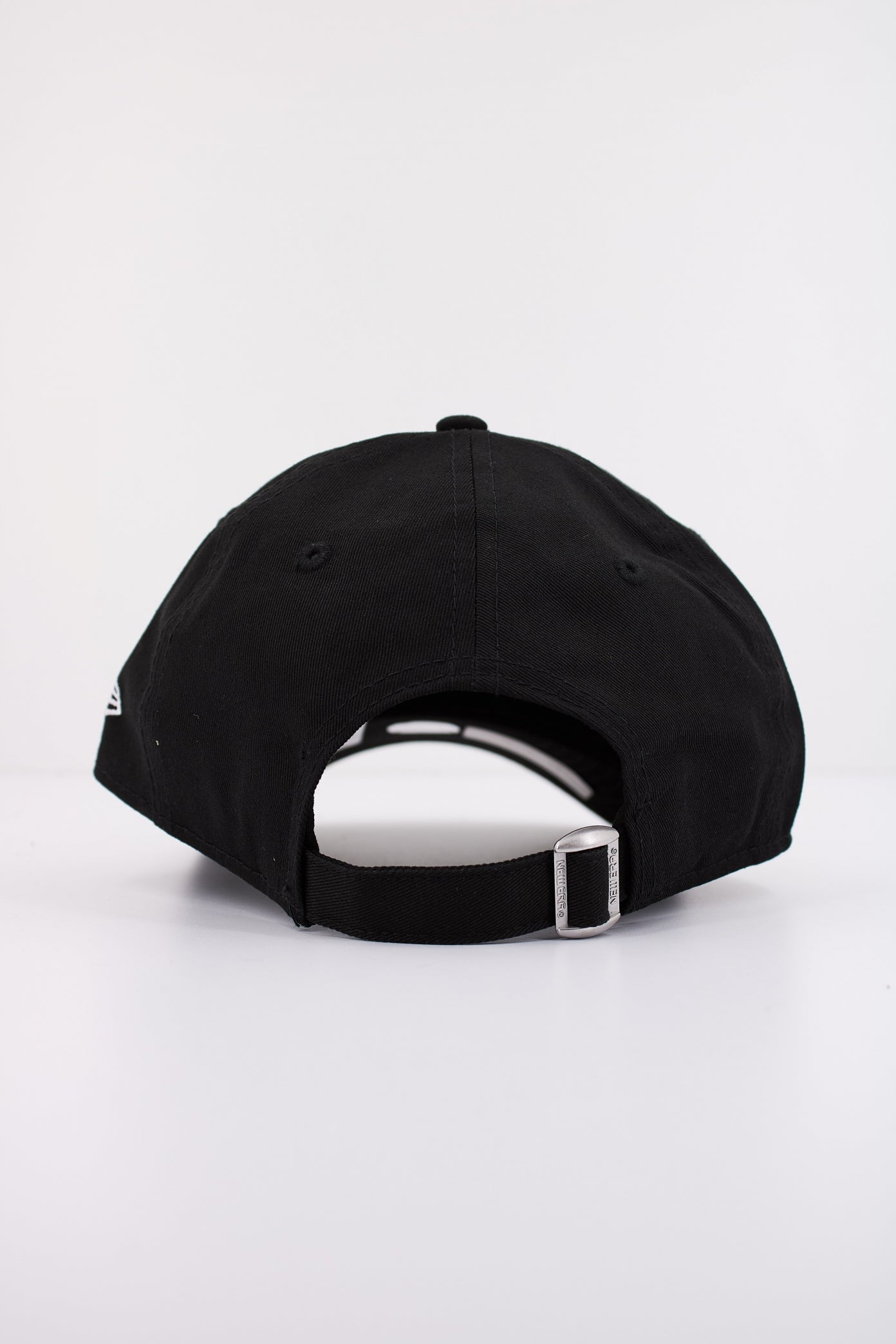 NEW ERA LEAGUE ESSENTIAL T OSFM en color NEGRO  (3)