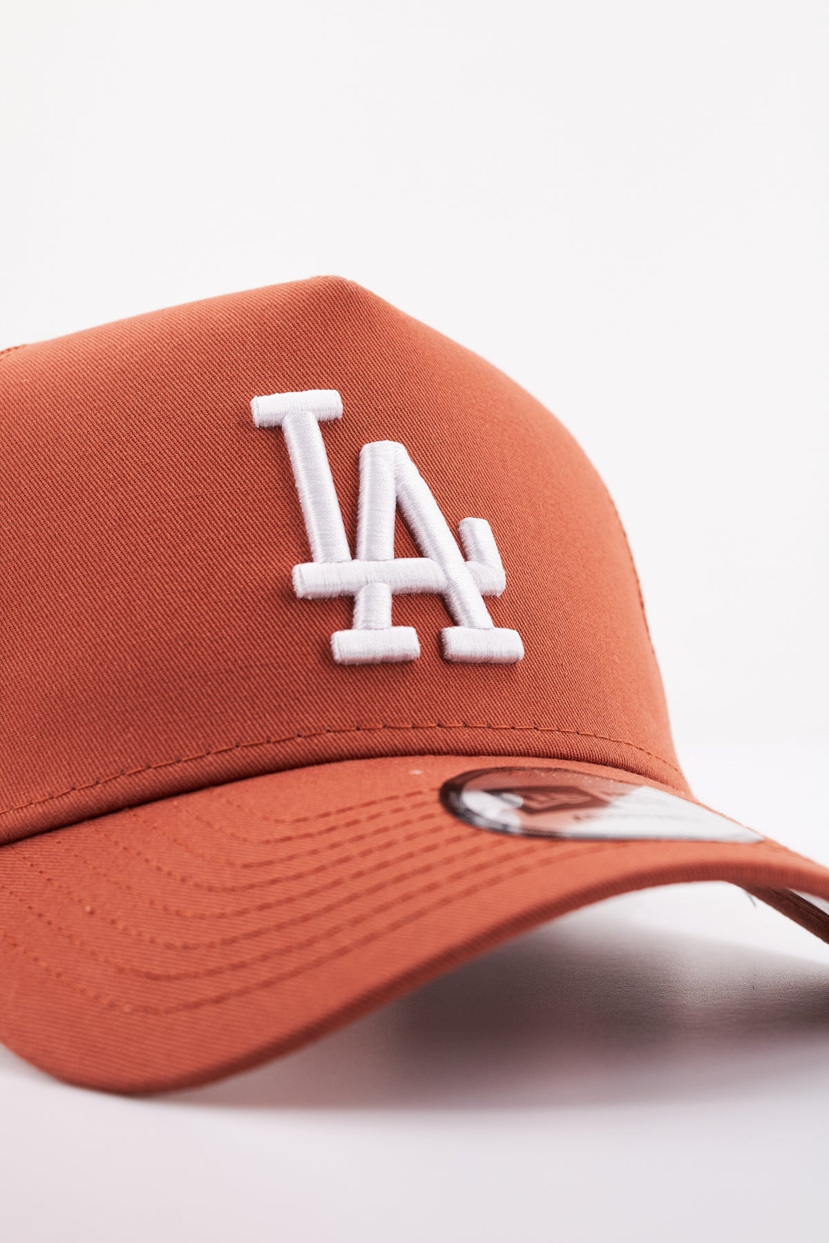 NEW ERA LOS ANGELES DODGERS en color MARRON  (4)