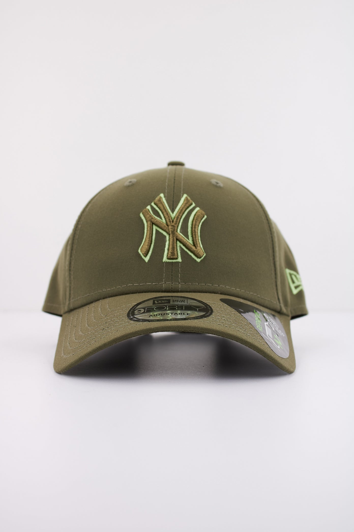 NEW ERA REPREVE OUTLINE FO OSFM en color VERDE  (1)