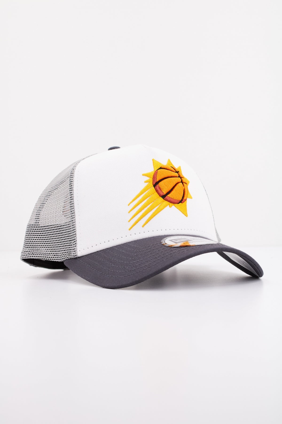 NEW ERA BROOKLYN NETS en color GRIS  (2)