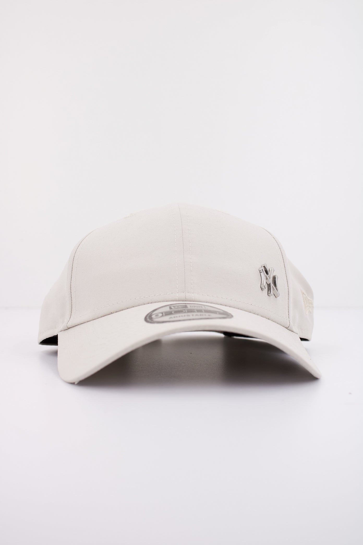NEW ERA FLAWLESS FORTY NEY OSFM en color BEIS  (1)
