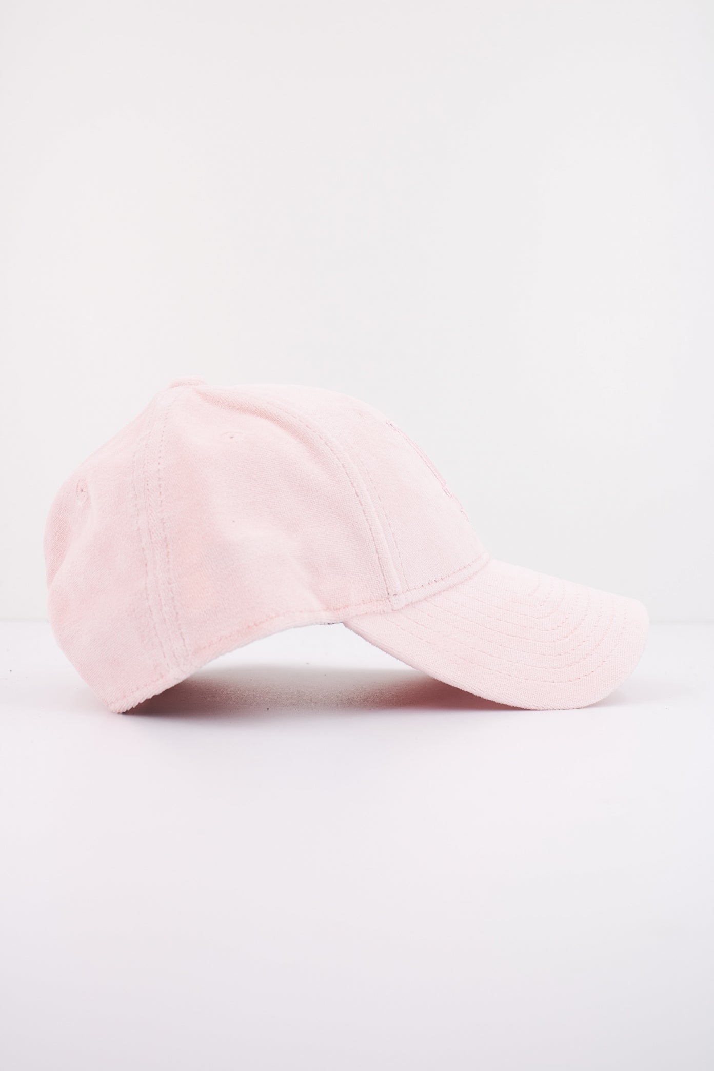 NEW ERA VELOUR FORTY OSFM en color ROSA  (2)