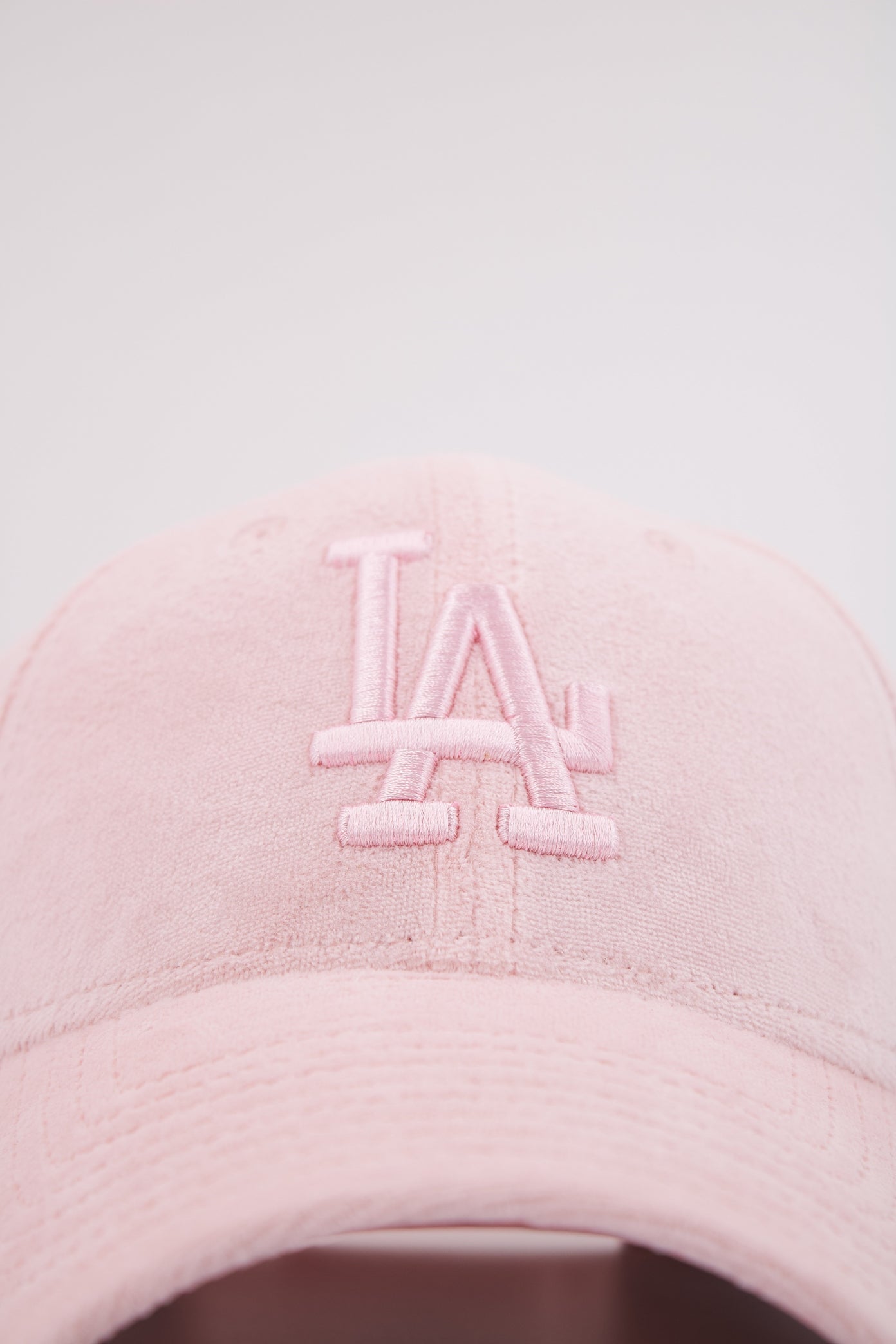 NEW ERA VELOUR FORTY OSFM en color ROSA  (4)