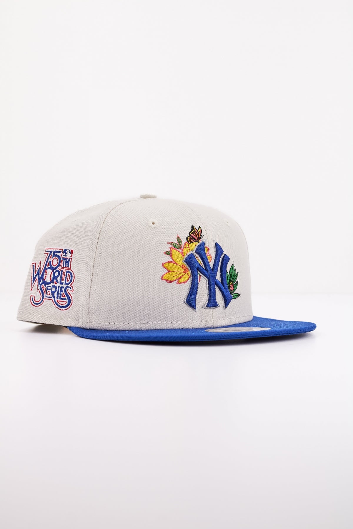 NEW ERA MLB FLORAL FIFTY NEYYAN en color BEIS  (2)