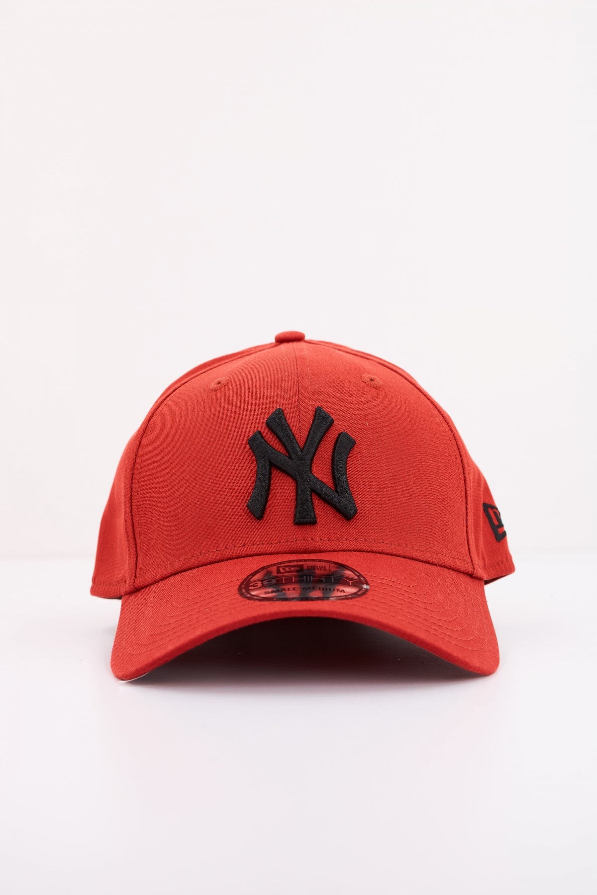 NEW ERA NEW YORK YANKEES INRBLK en color ROJO  (1)