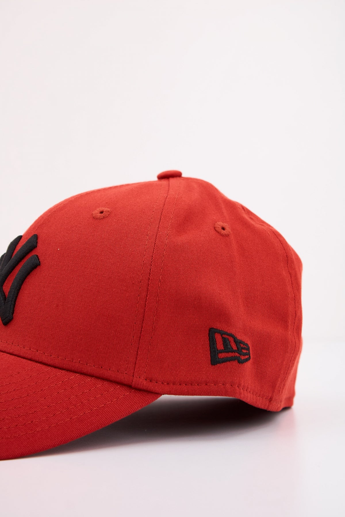 NEW ERA NEW YORK YANKEES INRBLK en color ROJO  (4)