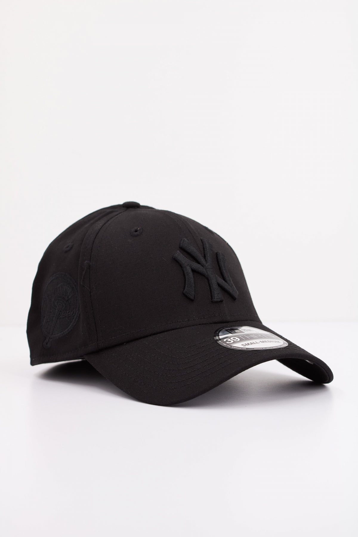 NEW ERA  NEW YORK YANKEES BLKBLK en color NEGRO  (2)