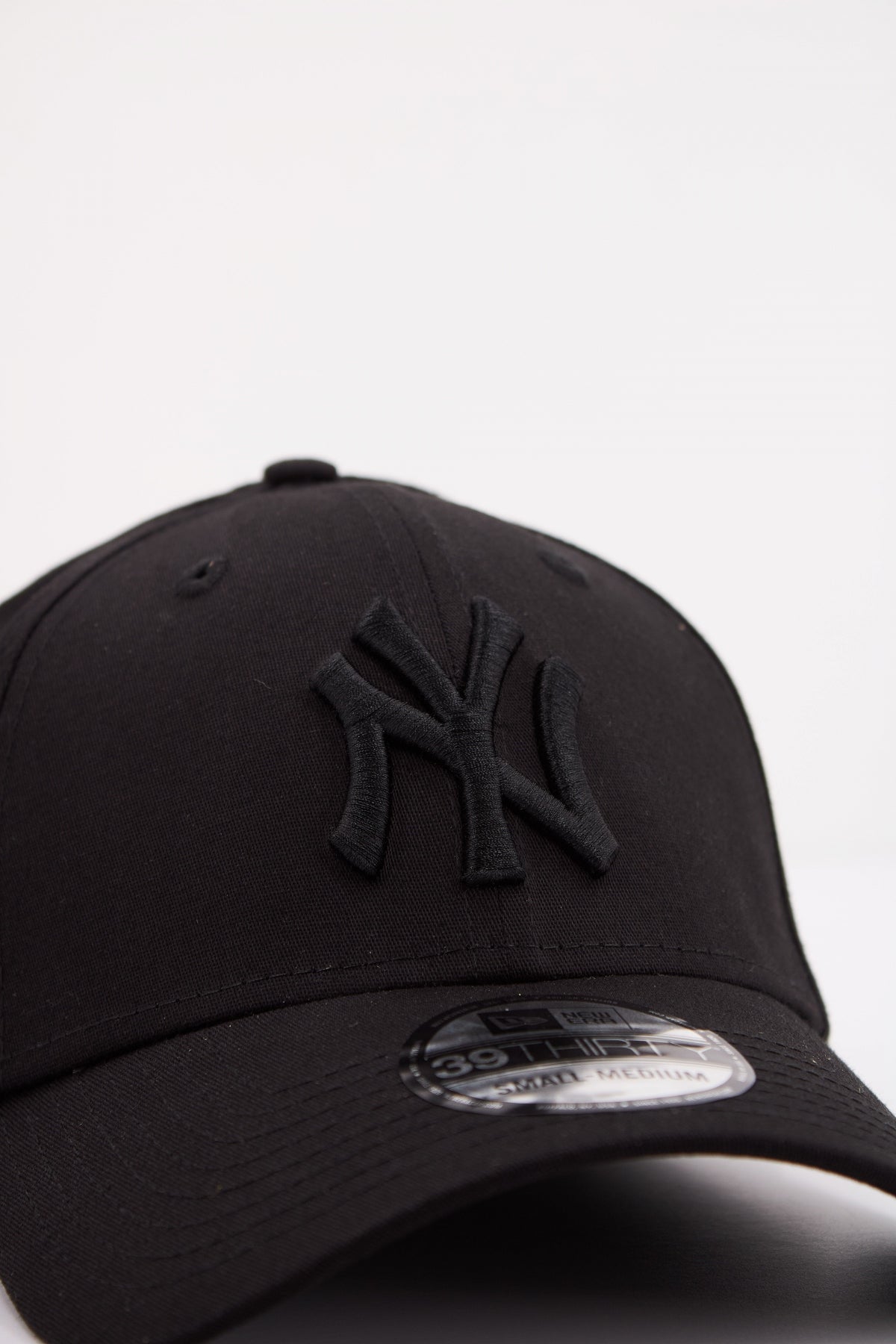 NEW ERA  NEW YORK YANKEES BLKBLK en color NEGRO  (4)