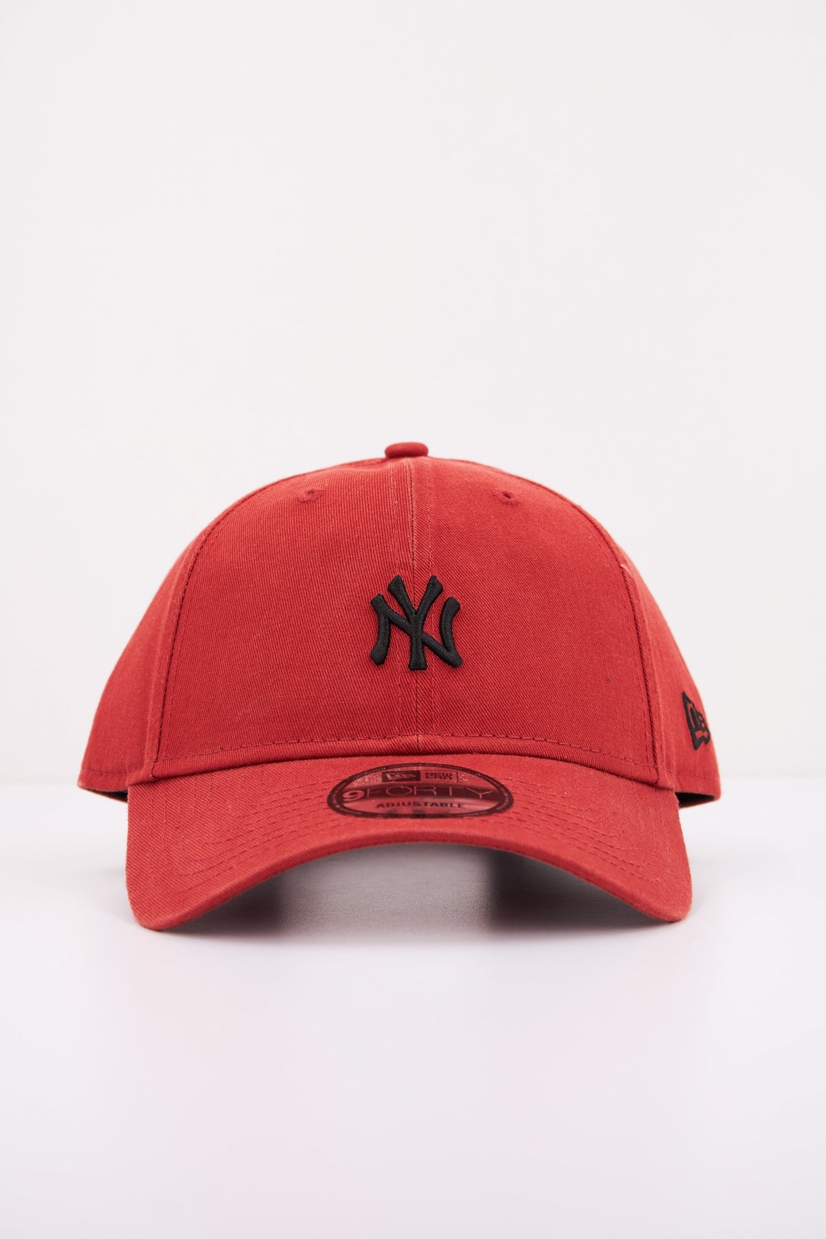 NEW ERA  NEW YORK YANKEES INRBLK en color ROJO  (1)