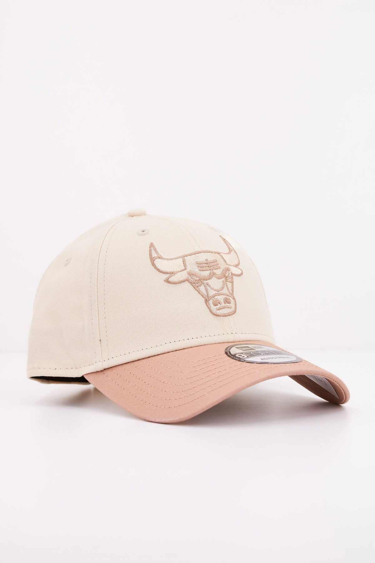 NEW ERA CHICAGO BULLS LTCTTA en color BEIS  (2)