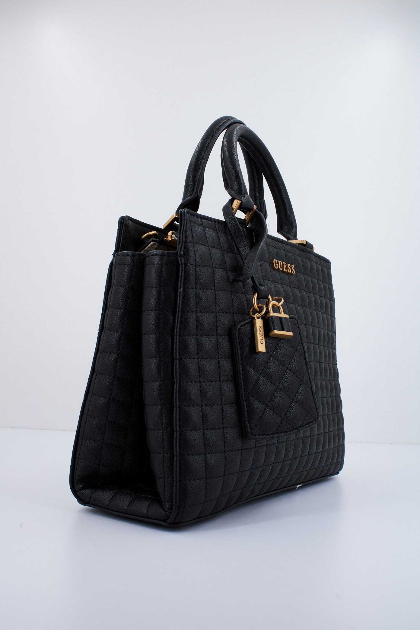 GUESS TIA LUXURY SATCHEL en color NEGRO  (3)