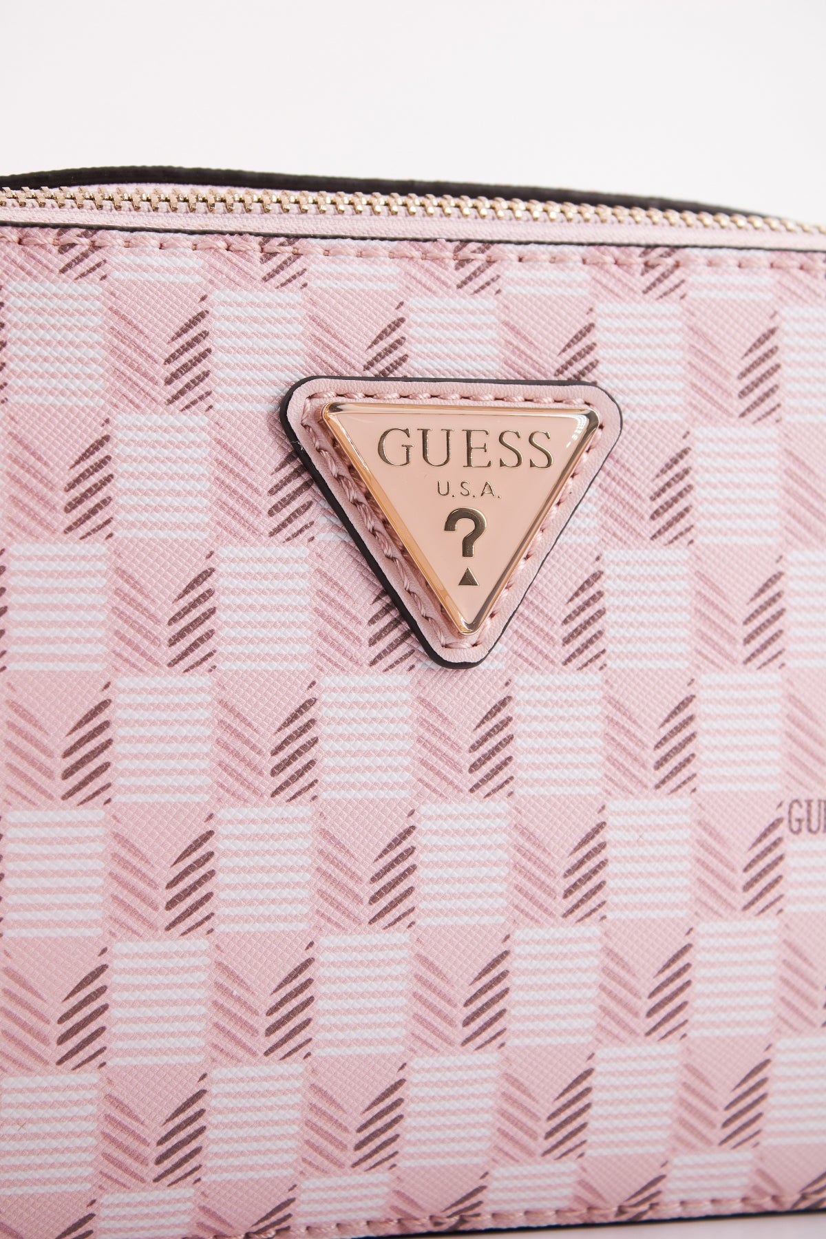 GUESS VIKKY II CROSSBODY CAM en color ROSA  (4)