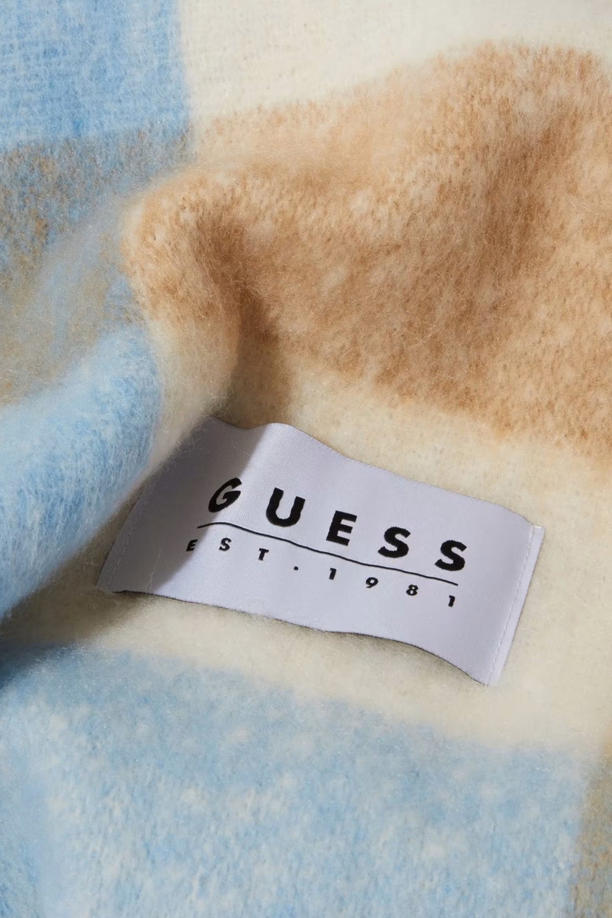 GUESS AW POL en color AZUL  (2)