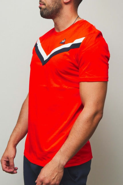 LE COQ SPORTIF TRI Tee SS N en color ROJO  (1)