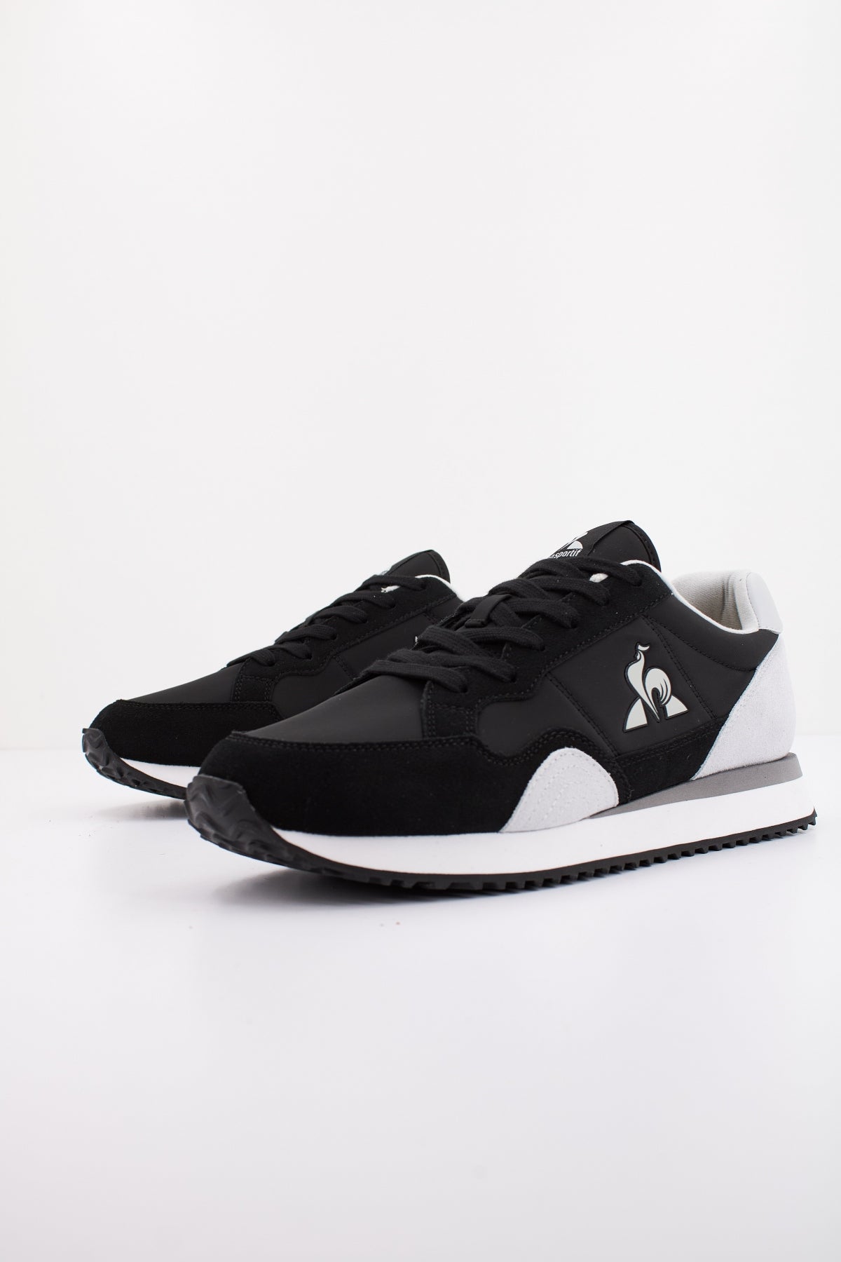 LE COQ SPORTIF L en color NEGRO  (2)