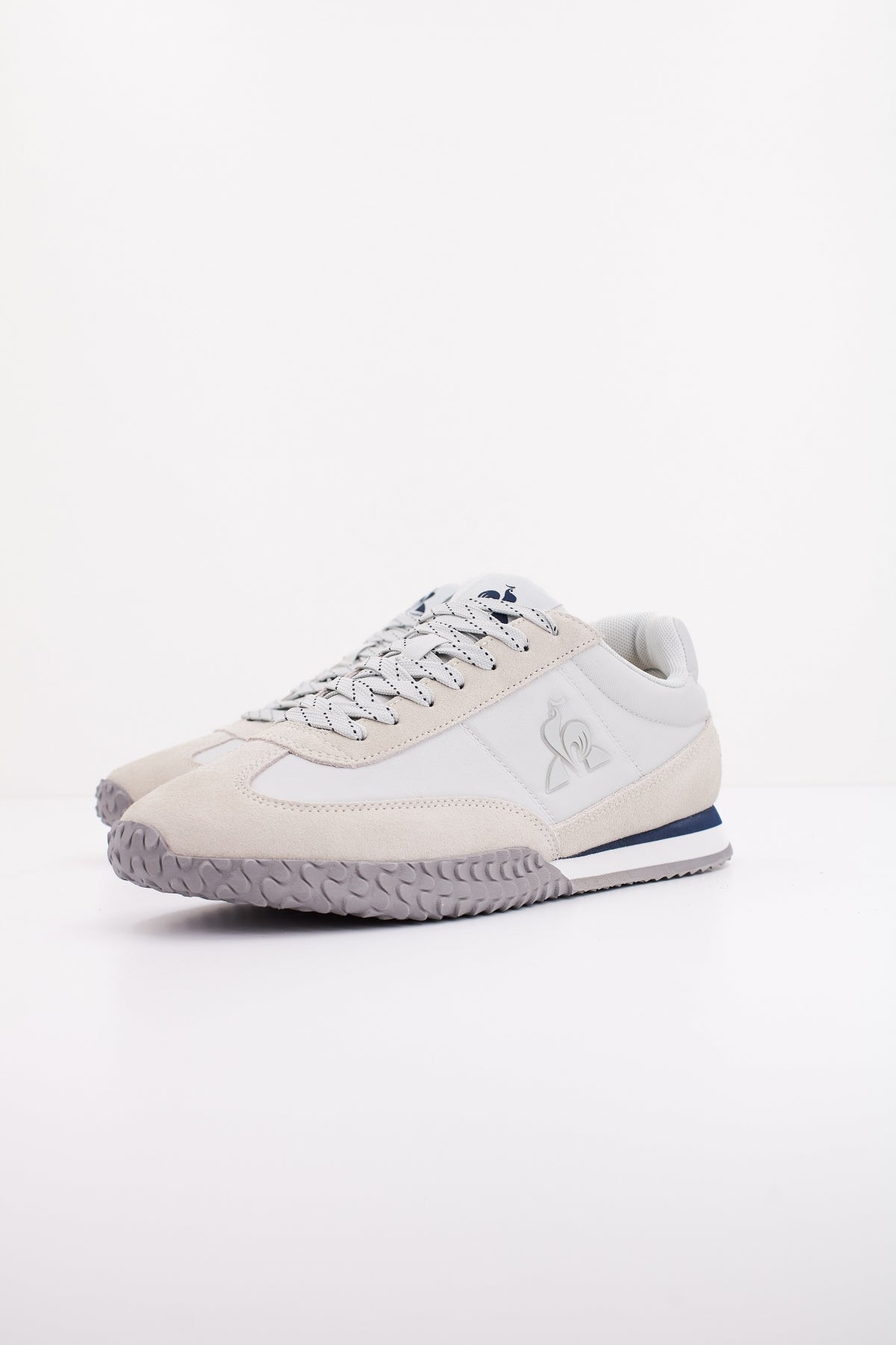 LE COQ SPORTIF VELOCE I en color GRIS  (2)