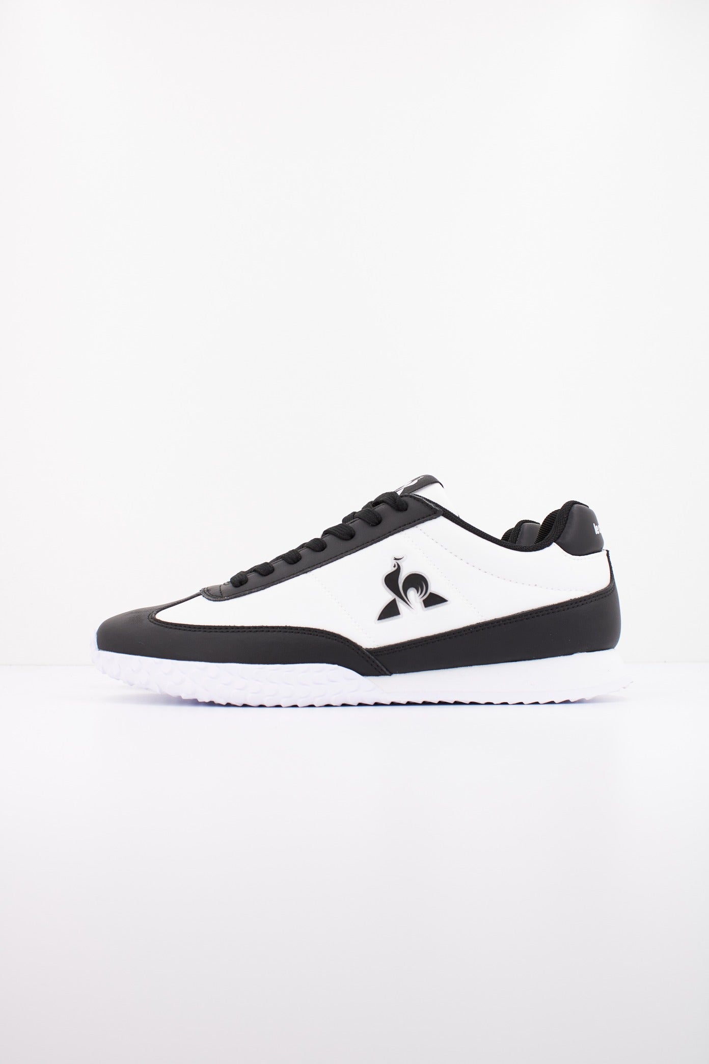 LE COQ SPORTIF VELOCE I en color NEGRO  (1)