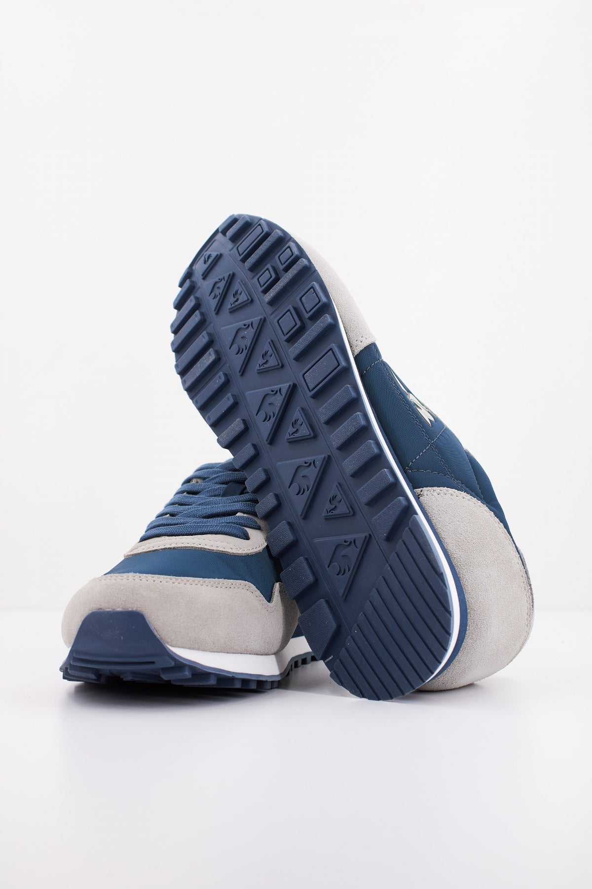 LE COQ SPORTIF  ASTRA en color GRIS  (5)