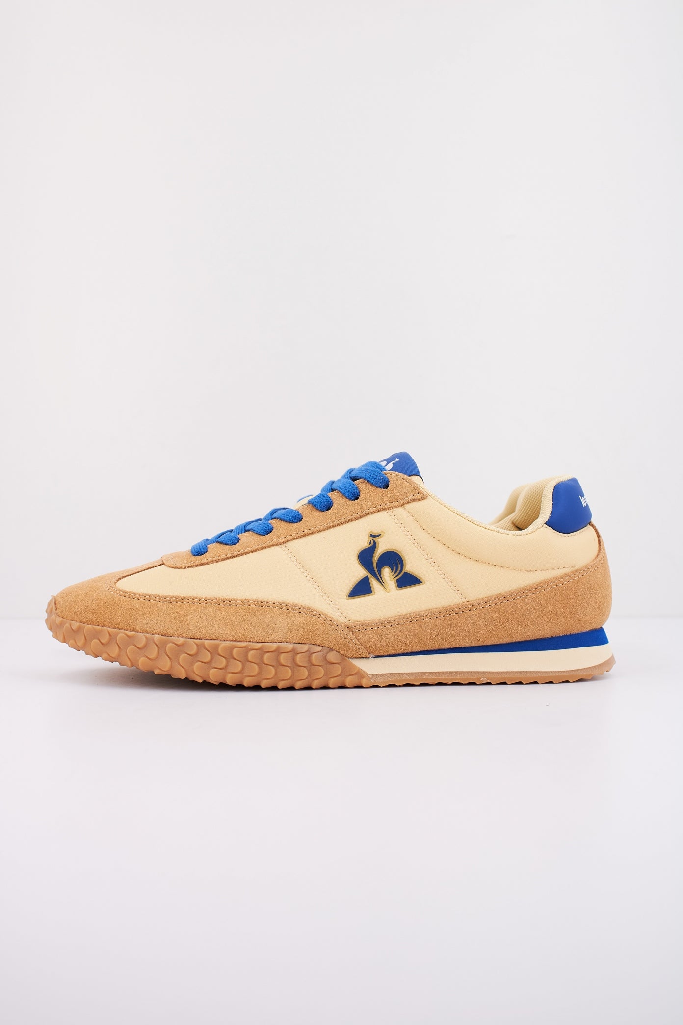 LE COQ SPORTIF VELOCE en color AMARILLO  (1)